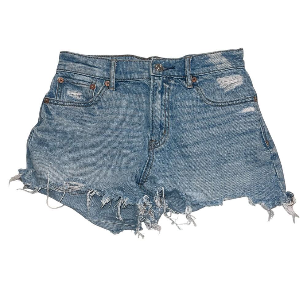 AMERICAN EAGLE Relaxed Short Light Wash Distressed Jean Shorts Size 00